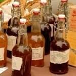 bottles of various apple cider vinegar blends