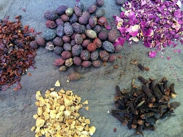 Herbal Sprinkles for Everyday Wellness: The Herbal Kitchen